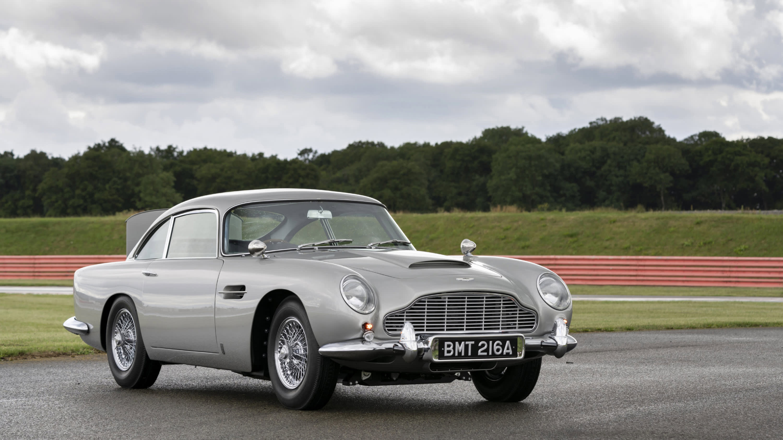 First Aston Martin DB5 Goldfinger Continuation complete - Autoblog
